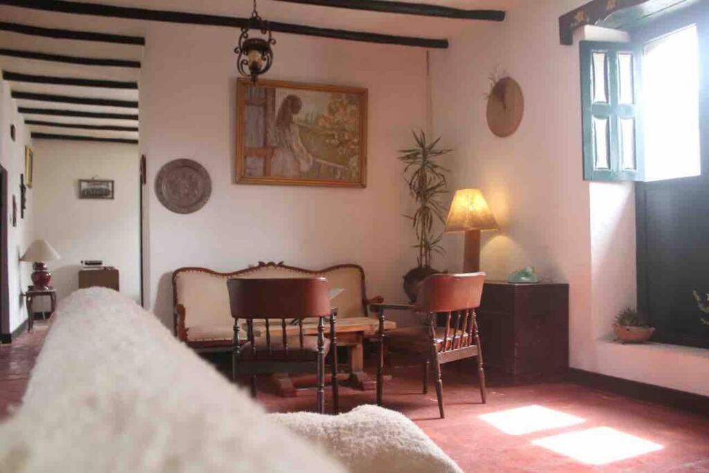فندق Casa Dante, Desde 1792! تيباسوسا المظهر الخارجي الصورة